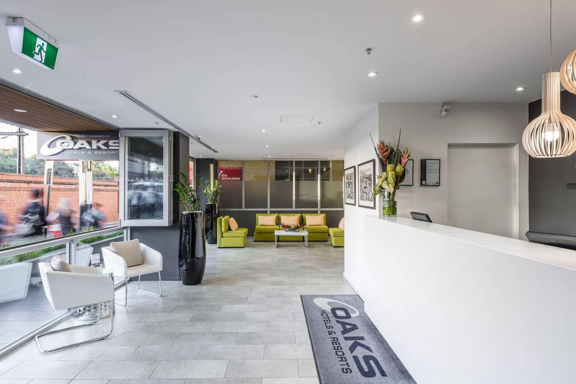 Oaks Melbourne South Yarra Suites Exterior photo
