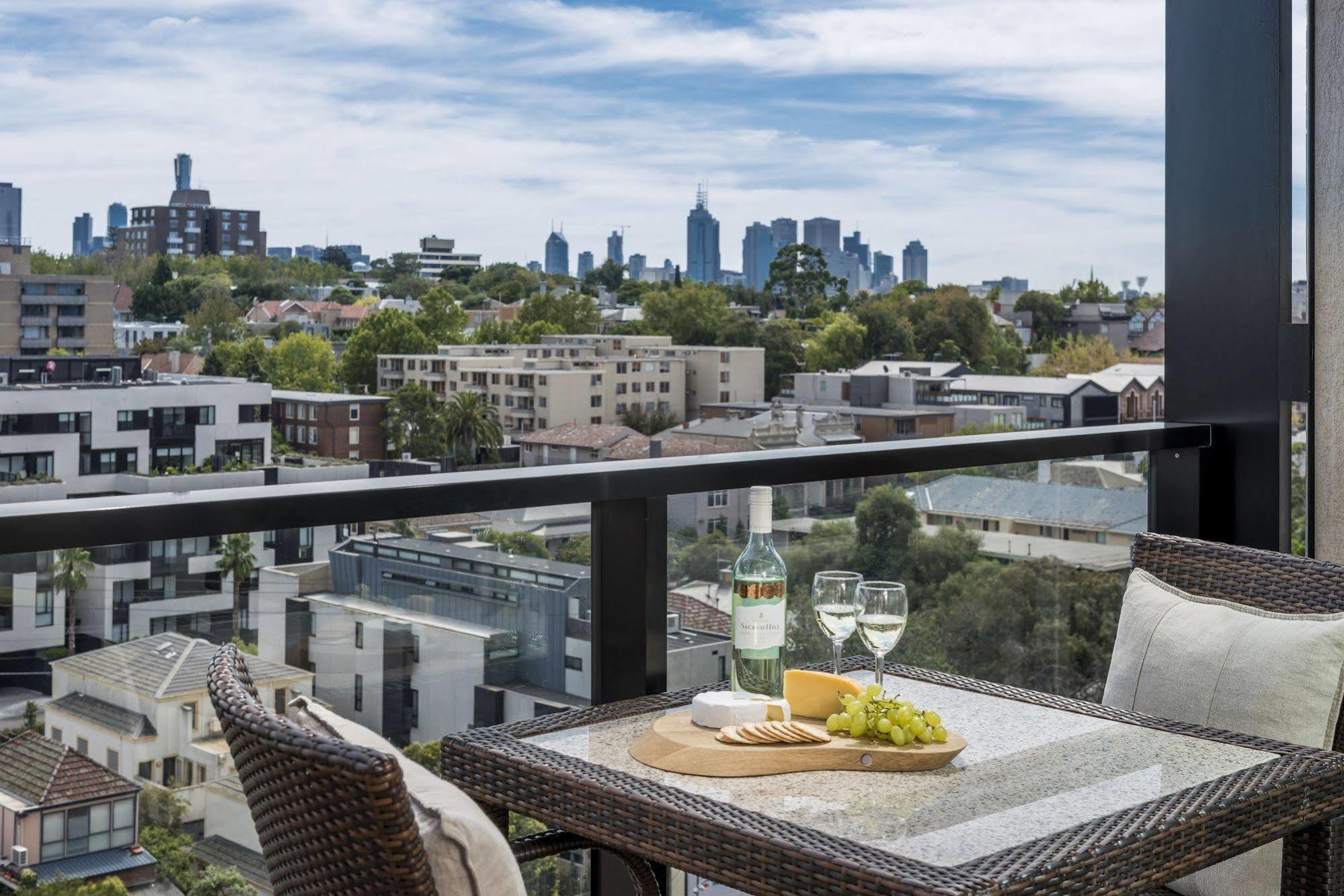 Oaks Melbourne South Yarra Suites Exterior photo